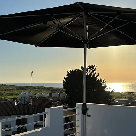 Venus Lighthouse 2br, Sea-view, Center *