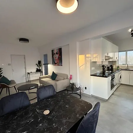 Lägenhet Venus Lighthouse 2br, Sea-view, Center