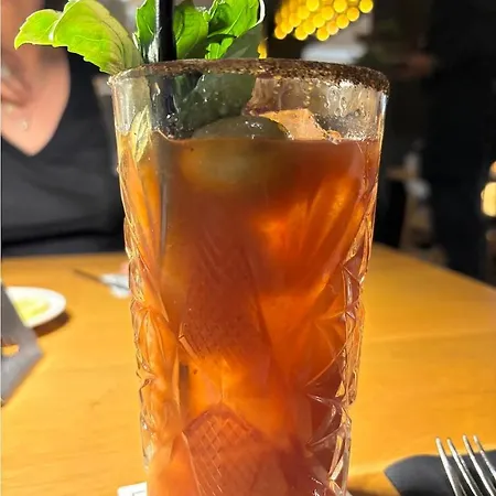 Venus Lighthouse 2b, Sea-view, Center Apartment Paphos