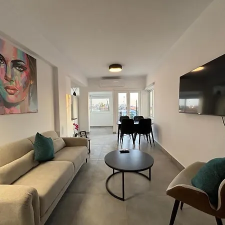 Venus Lighthouse 2b, Sea-view, Center *