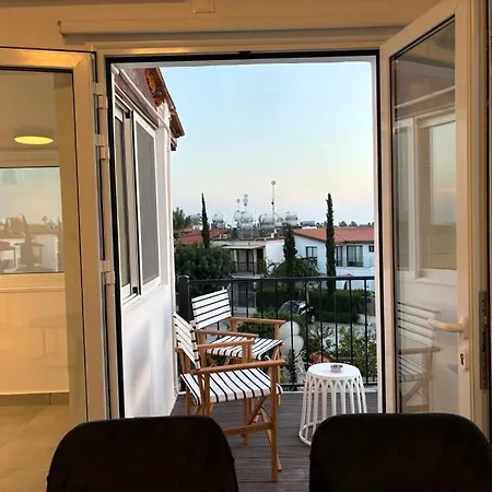 Venus Lighthouse 2b, Sea-view, Center Apartment