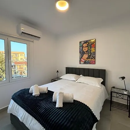 Venus Lighthouse 2b, Sea-view, Center Apartment *