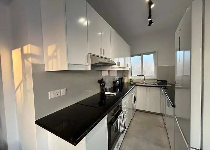 Venus Lighthouse 2b, Sea-view, Center