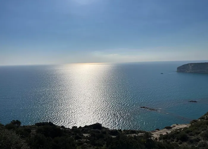 Venus Lighthouse 2b, Sea-view, Center Paphos