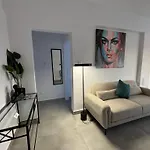 Apartment Venus Lighthouse 2b, Sea-view, Center *