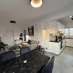 Apartment Venus Lighthouse 2b, Sea-view, Center