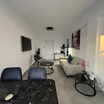 Apartment Venus Lighthouse 2b, Sea-view, Center Paphos