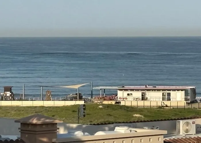 Venus Lighthouse 2b, Sea-view, Center アパート