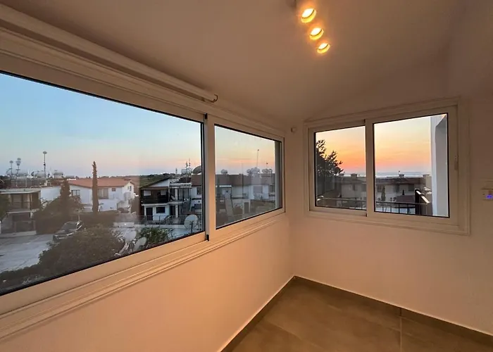 Venus Lighthouse 2b, Sea-view, Center アパート パ フォス